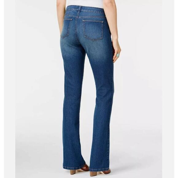 NWT Style & Co Dark Wash Blue Denim Curvy-Fit Boot Cut Jeans Women's Size 4 - Picture 2 of 8